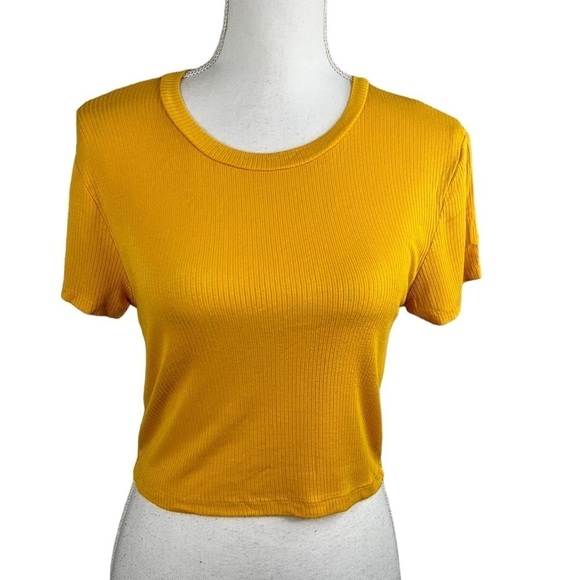 BCBGeneration Mustard Yellow Ribbed Cropped Short Sleeve Top Size Small - Picture 1 of 5